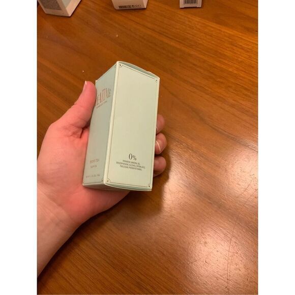 BYROE Tea Time Peony Tea Glow Oil - Picture 4 of 7